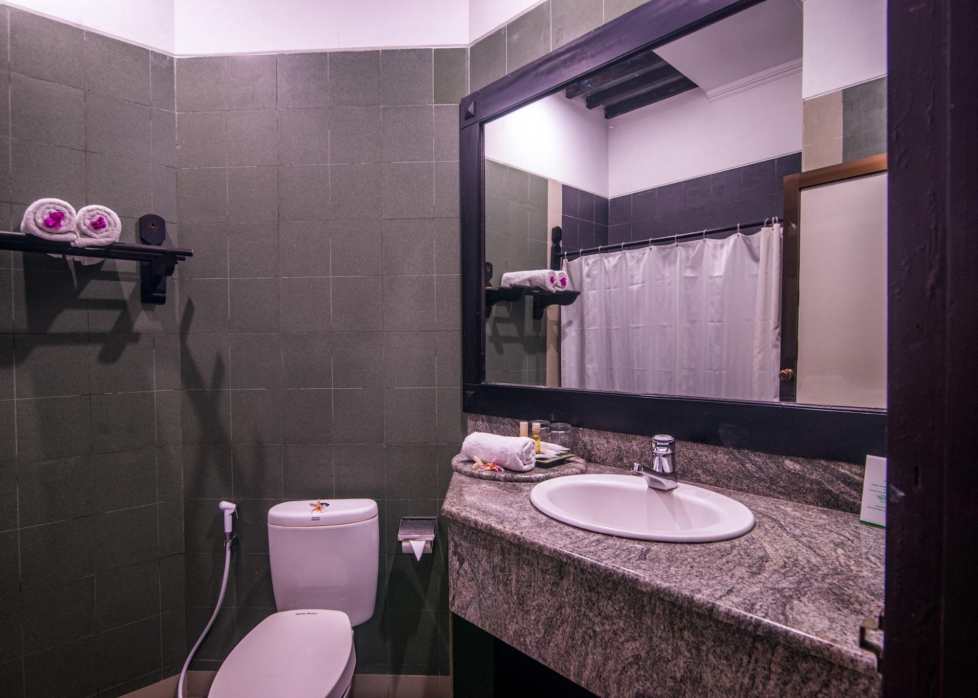 Nugraha Seaview & Holiday park 3*