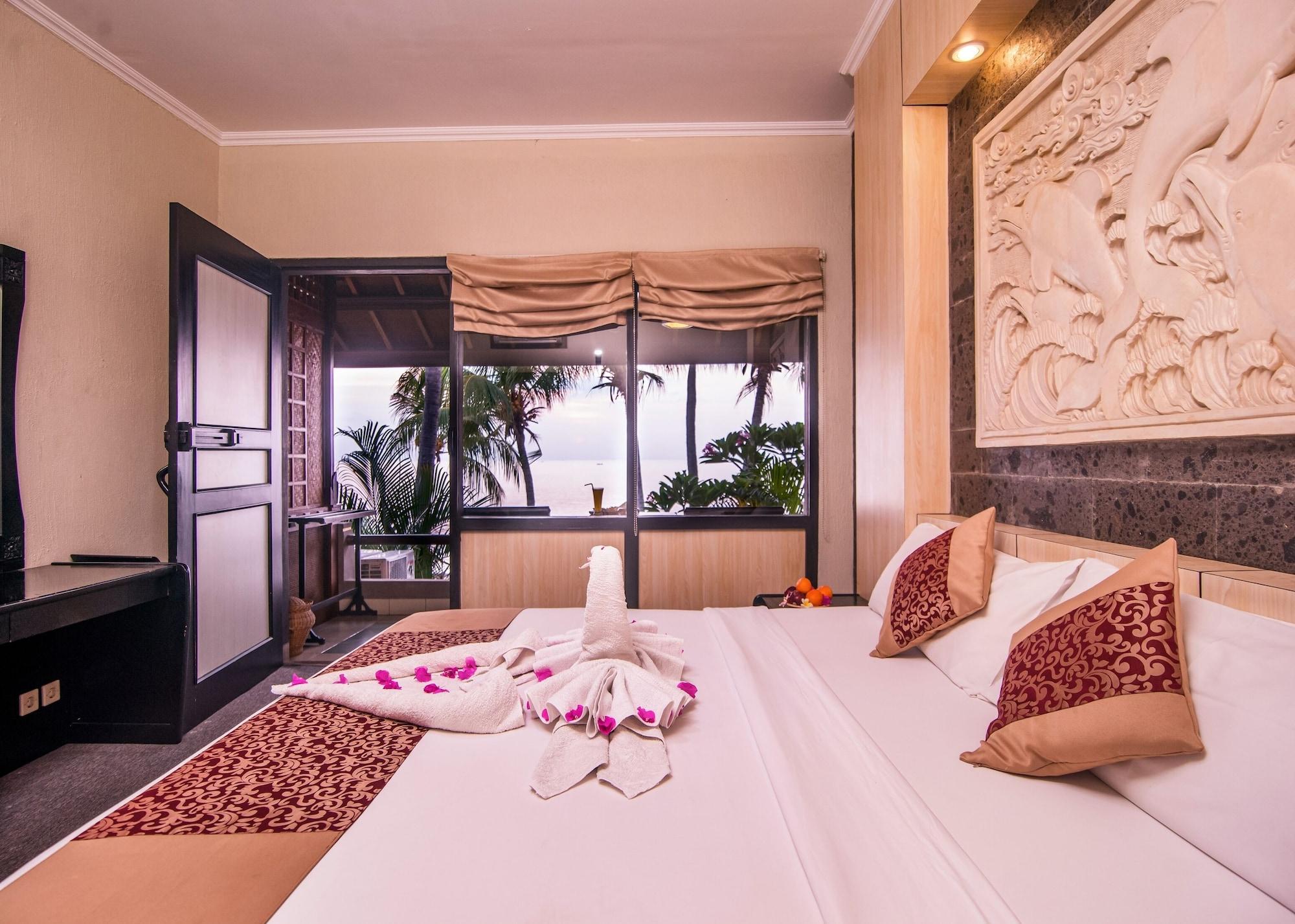 Nugraha Seaview & 3*