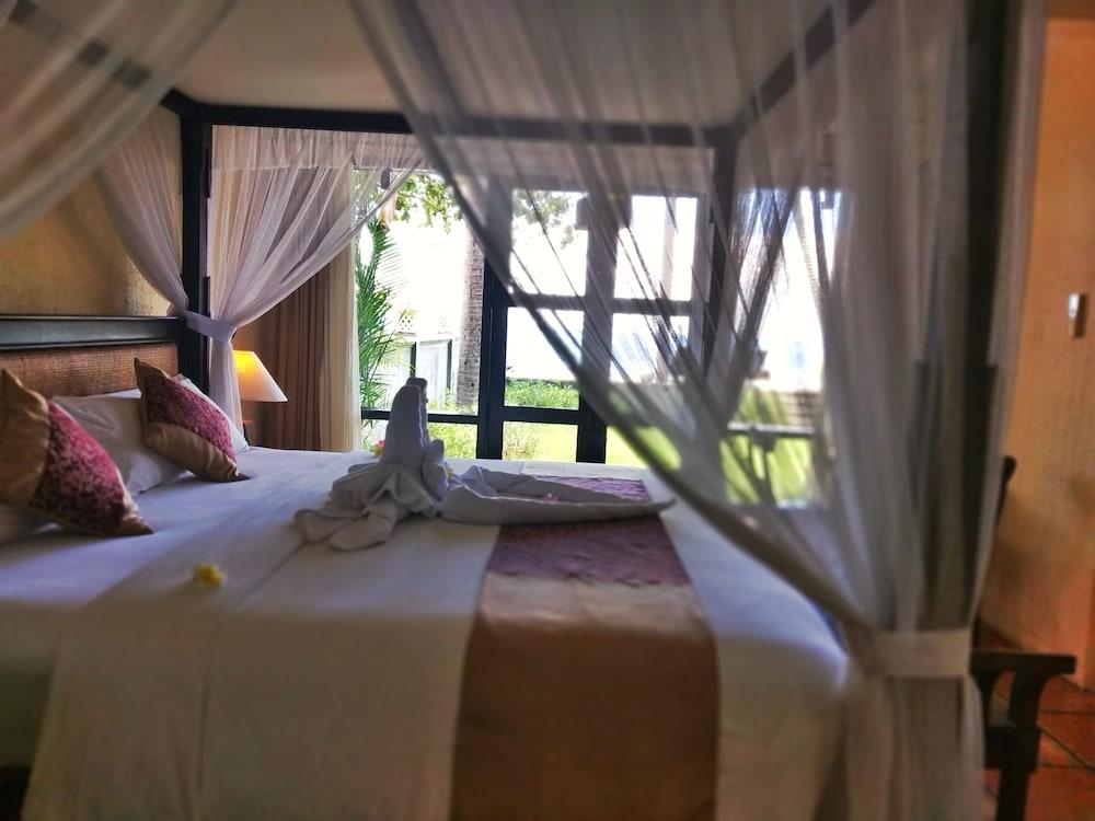 Holiday park Nugraha Seaview & 3*