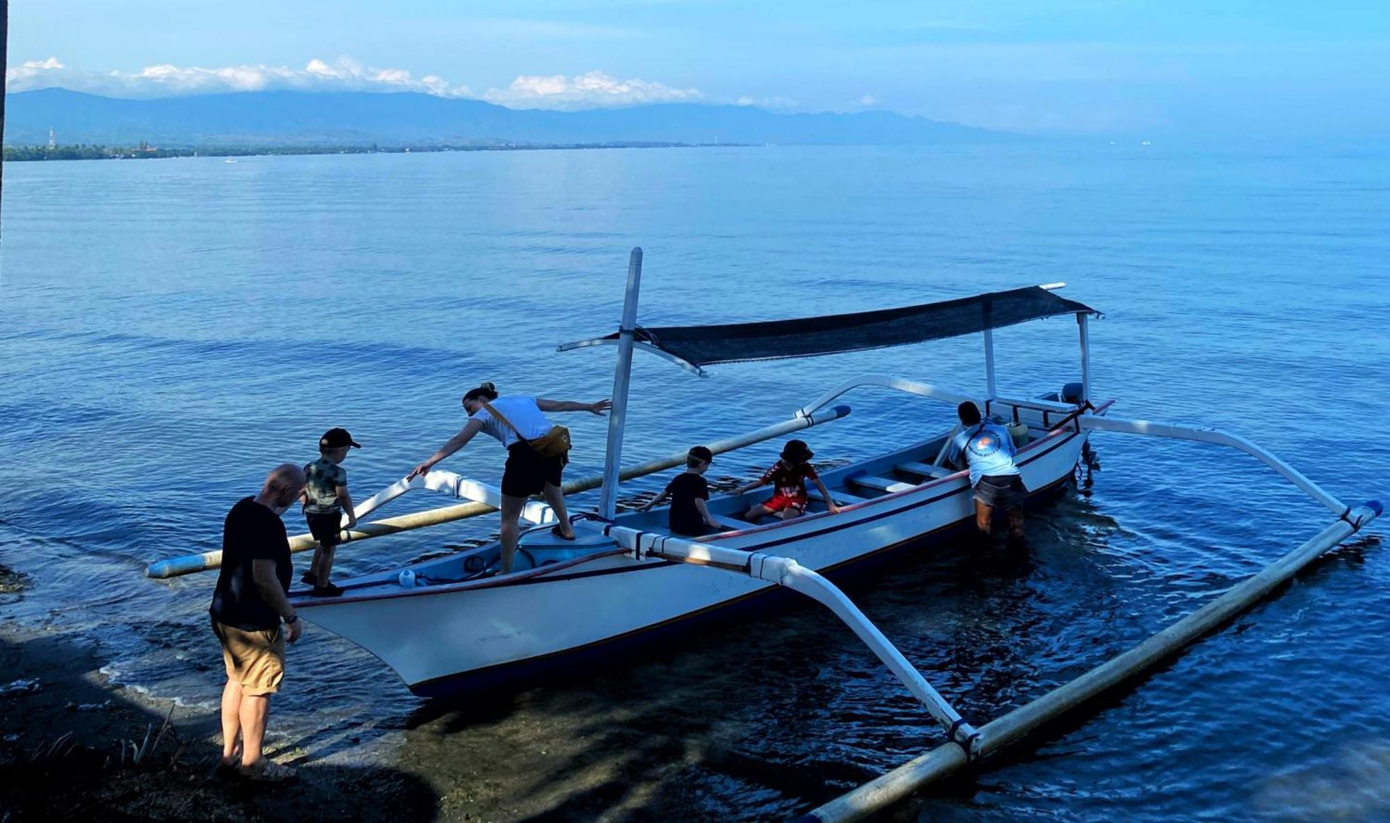 Nugraha Seaview & Holiday park 3*
