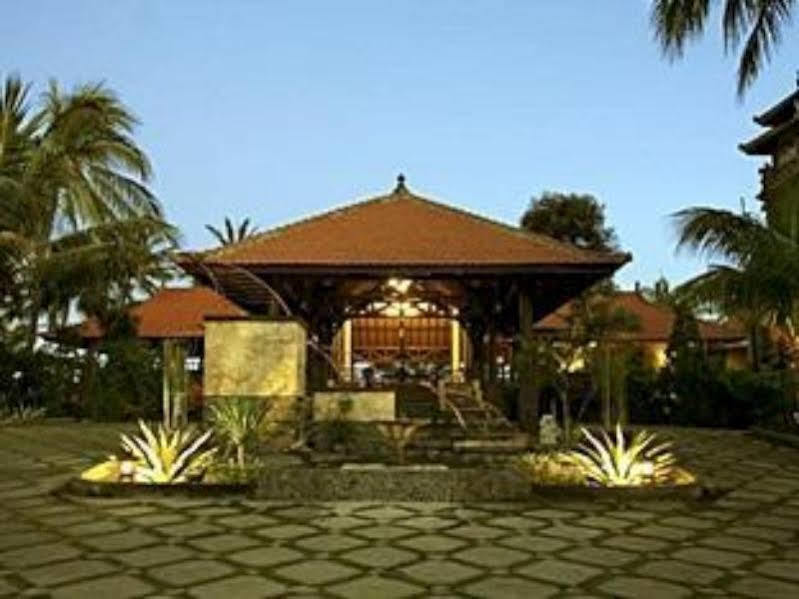 Holiday park Nugraha Seaview & 3*